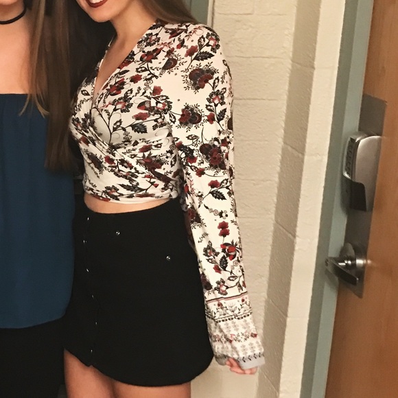 Floral Wrap Top - Picture 2 of 2